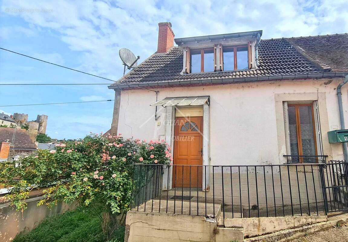 Maison à BOURBON-L'ARCHAMBAULT