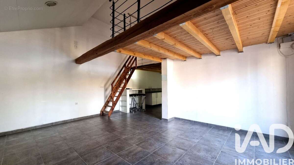Photo 3 - Appartement à CHATEAURENARD