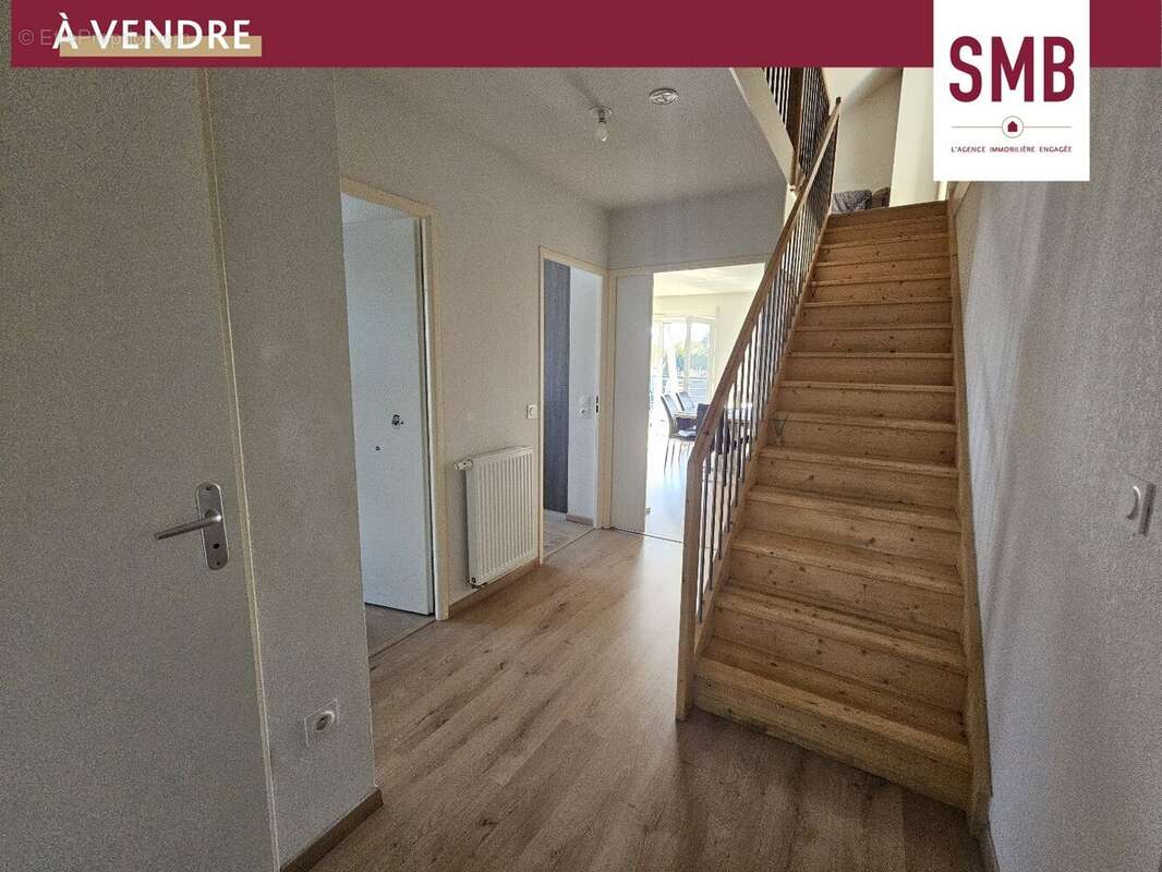 Appartement à LONS