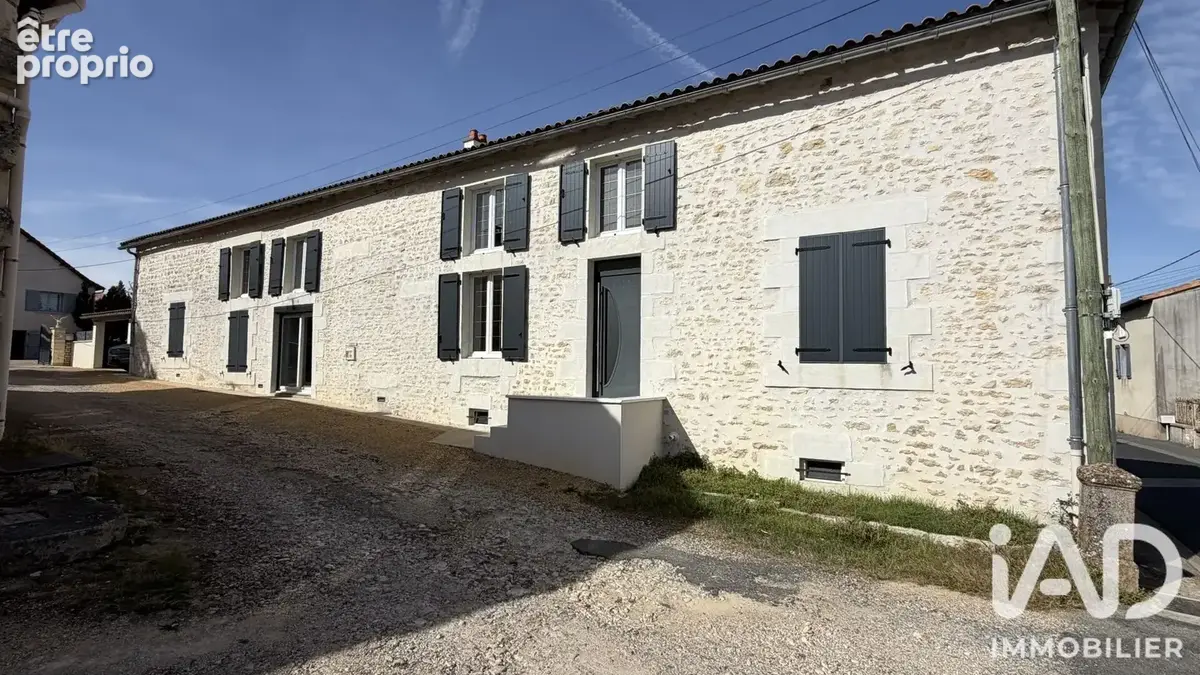 Photo 1 - Maison à SAINT-GEORGES-LES-BAILLARGEAUX