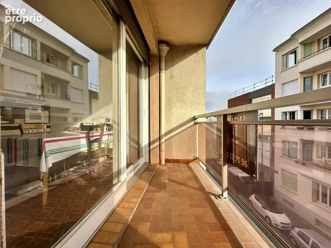 Immeuble  de 3 appartements T3 à rénover, garage jardin - photo 5