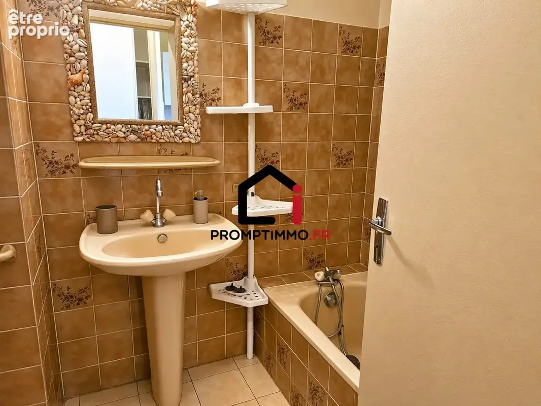 Appartement 1 pièce 26 m² à vendre à Santa-Lucia-Di-Moriani (20230) - photo 4