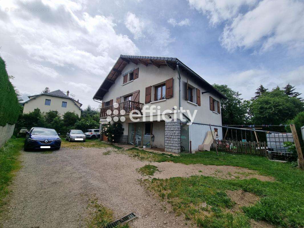 Maison 113 m² à Saint-Chely-D'apcher  - photo 16