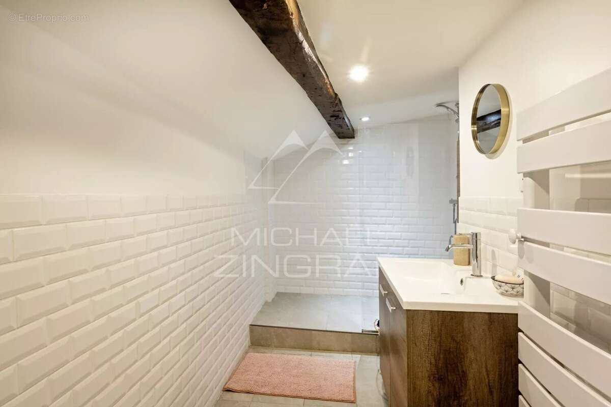 Appartement à PARIS-7E