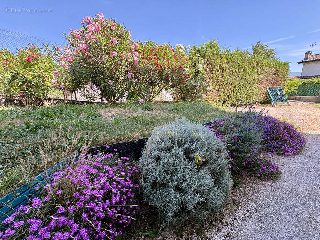 Appartement à SAINT-CASSIEN