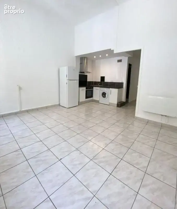 Appartement à MARSEILLE-2E