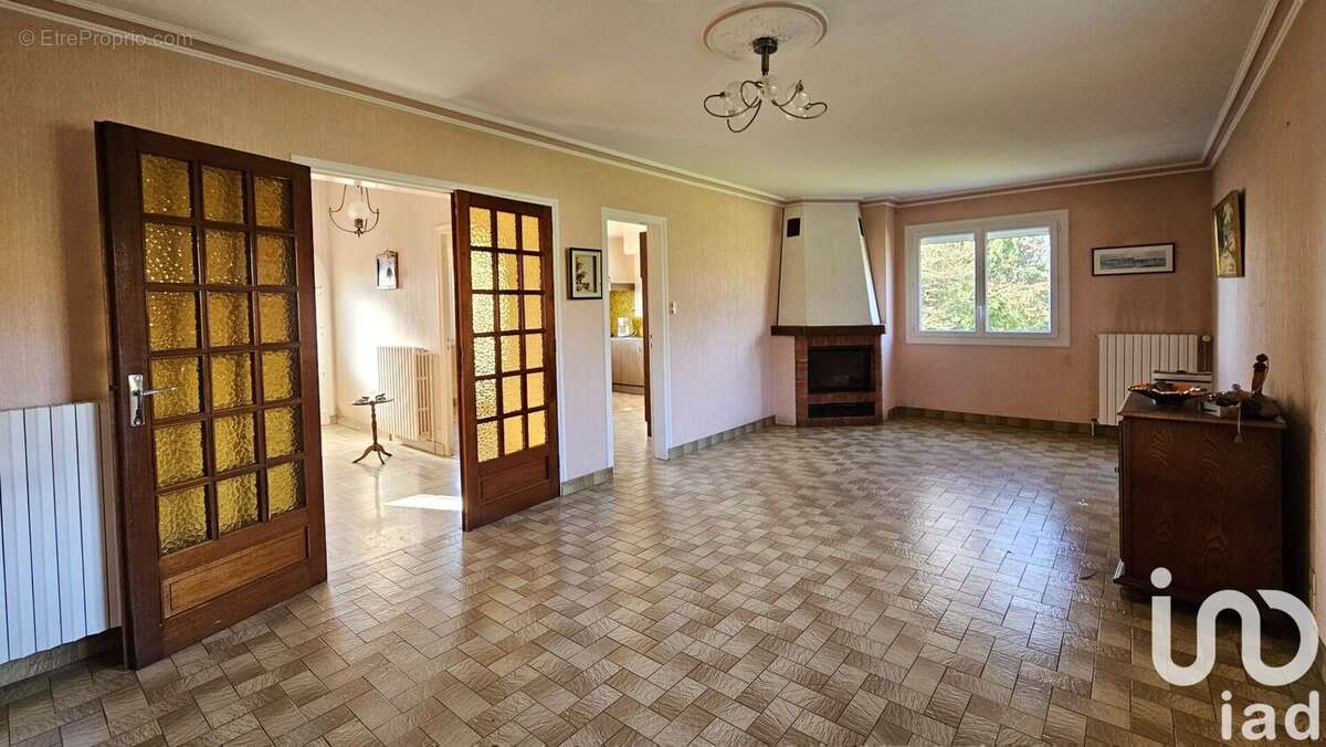 Photo 3 - Maison à SAINT-AVE