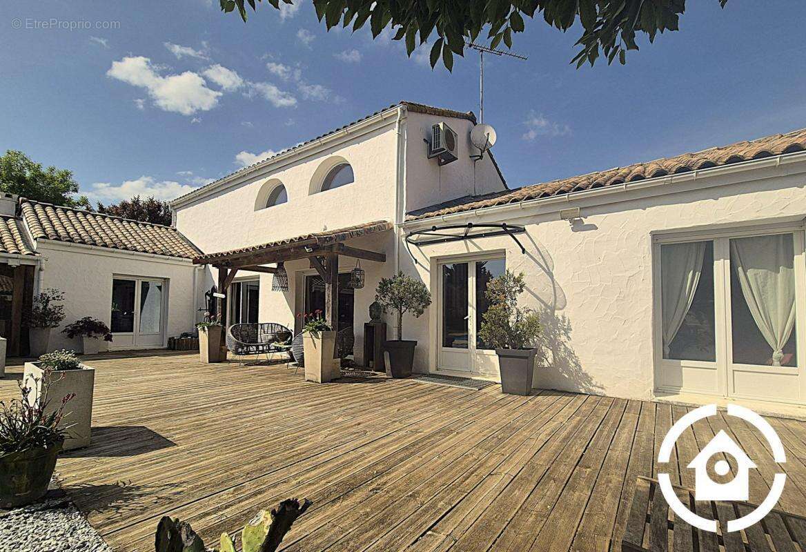 Maison à SAUJON