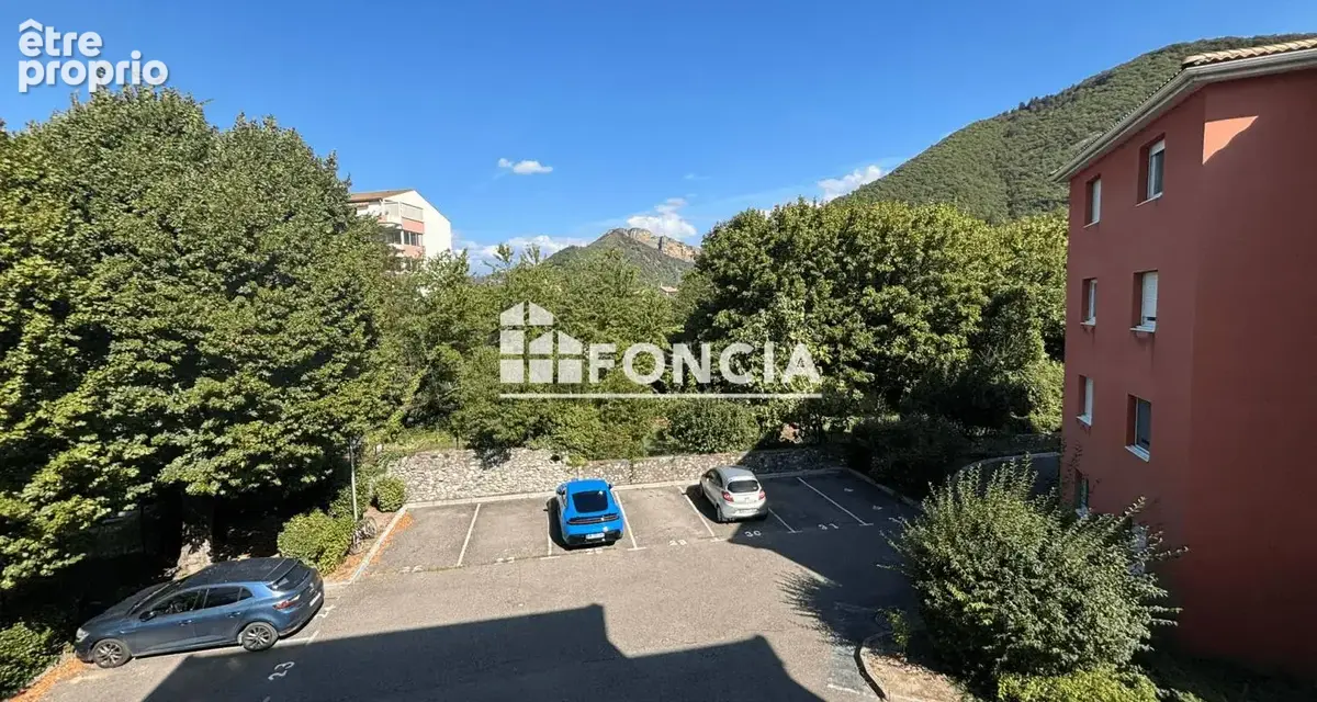 Digne, t2 bis loue avec balcon et parking - photo 6