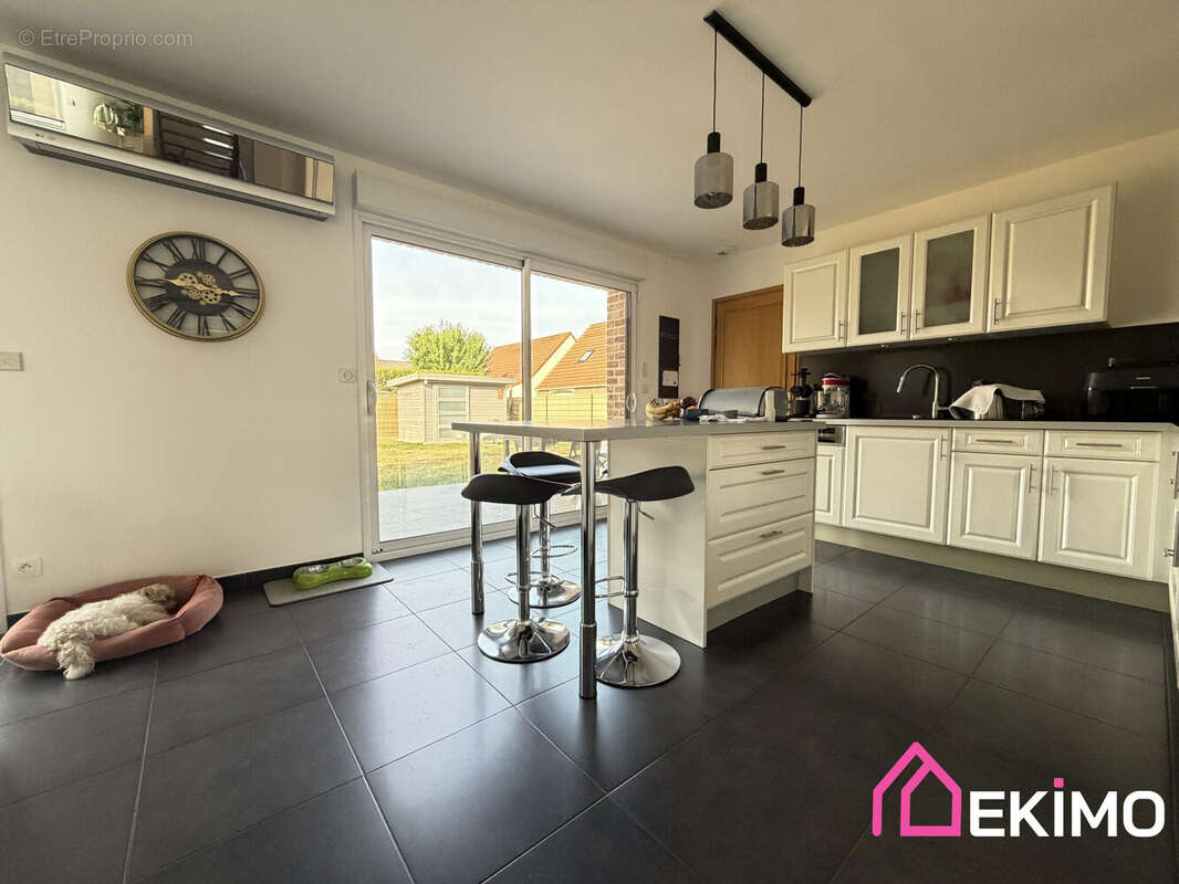 Maison 109 m² à Henin-Beaumont  - photo 4