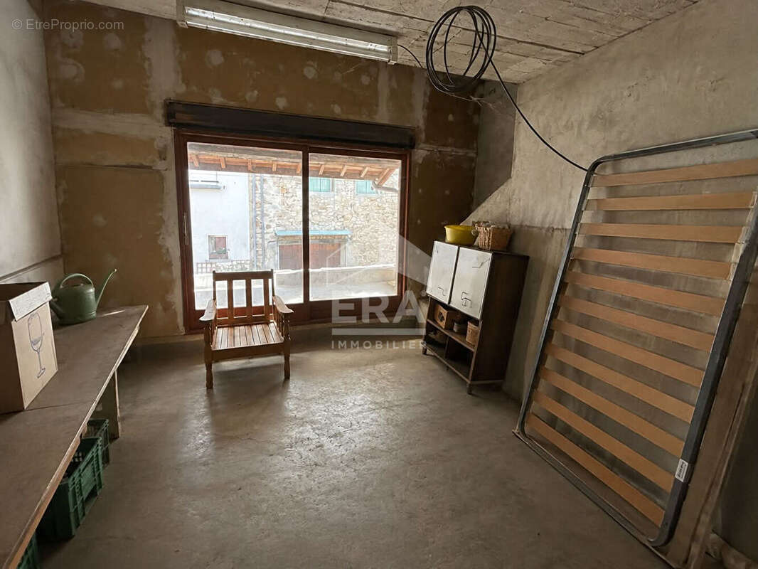 Maison 100m² à saint-jean-le-vieux - photo 4