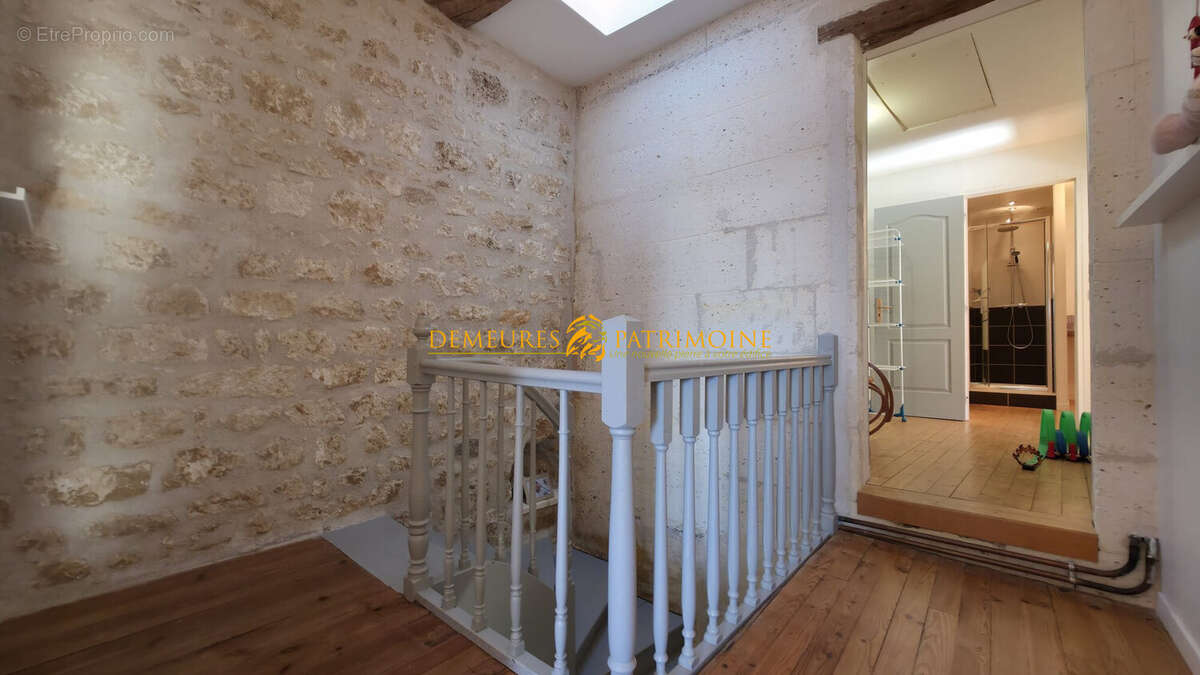 Maison à L&#039;ISLE-D&#039;ESPAGNAC