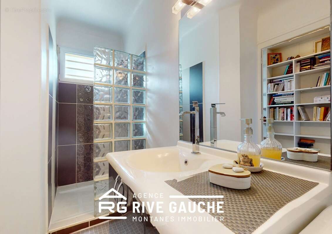 Maison à LE PEAGE-DE-ROUSSILLON