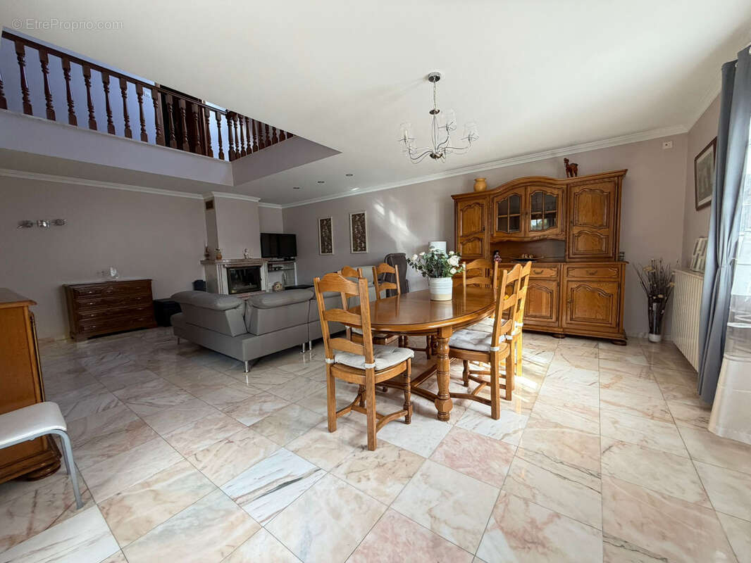 Maison à MITRY-MORY
