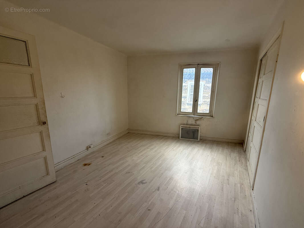 Peage de roussillon - immeuble - 140m2 - photo 10