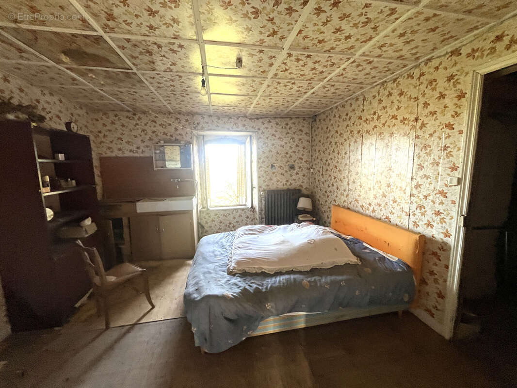 Maison à MARCENAT