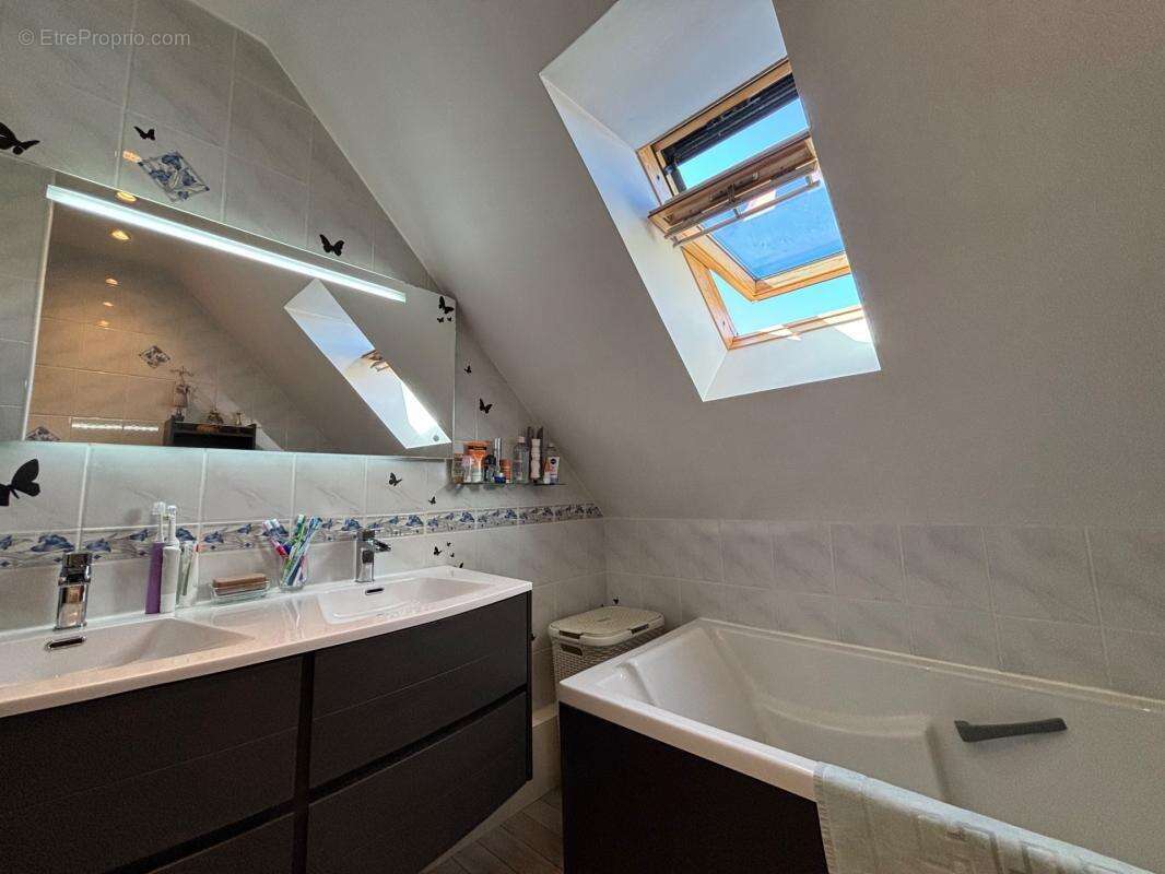 Charmante maison SACQUENVILLE (27), 4 chambres + 1 bureau - Sous offre - non disponible à la vente - - photo 23