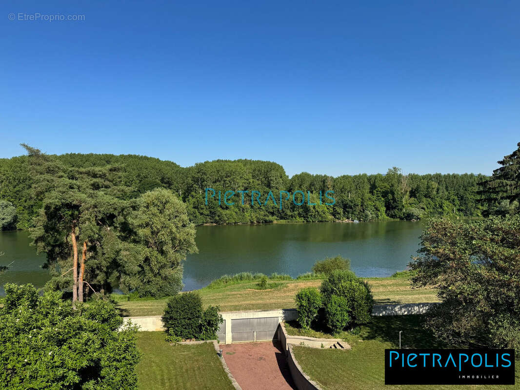 Maison à MONTMERLE-SUR-SAONE