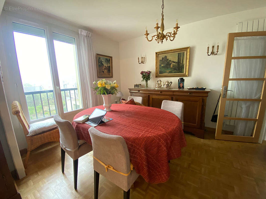 Brest-St Marc/Le GUELMEUR-Appartement de Type 5, 111.56 m², Asc, garage - photo 2