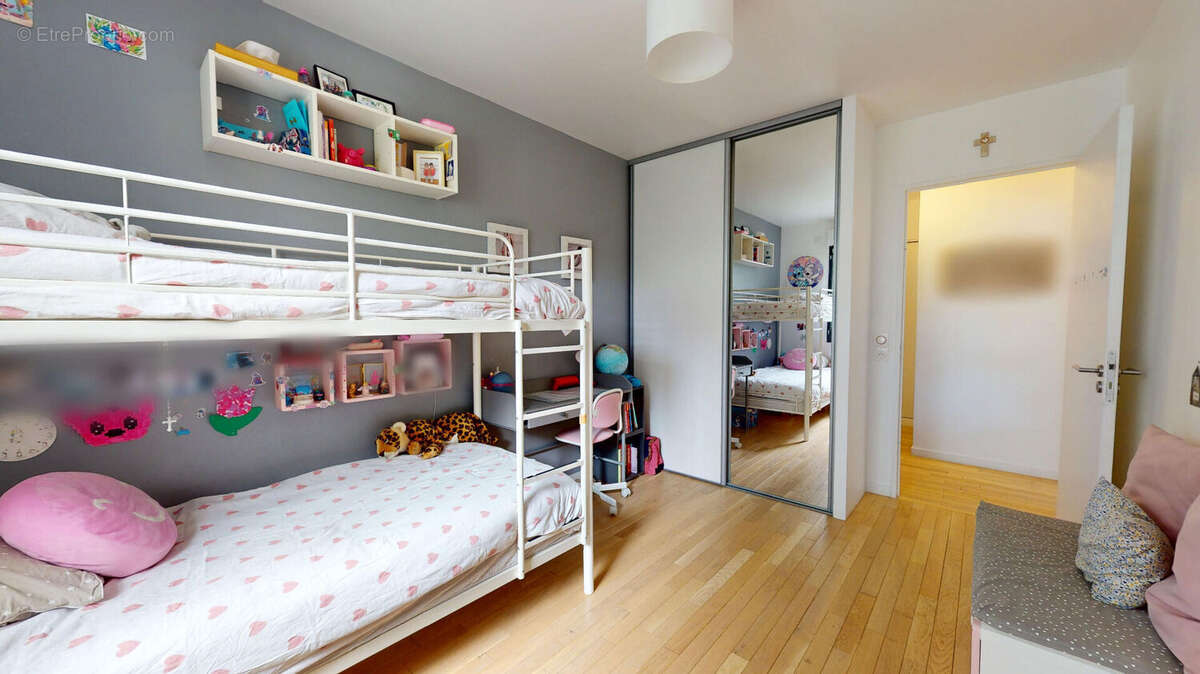 Appartement à SAINT-CYR-L'ECOLE