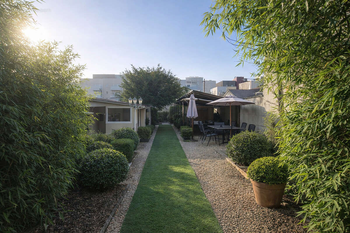 Maison à IVRY-SUR-SEINE