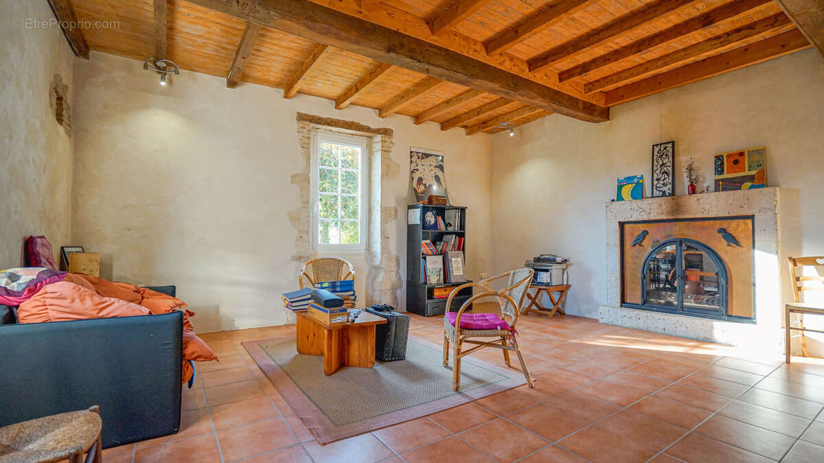 Maison à BRASSAC