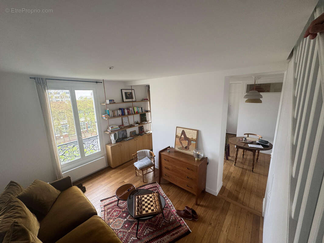 Appartement à CHARENTON-LE-PONT