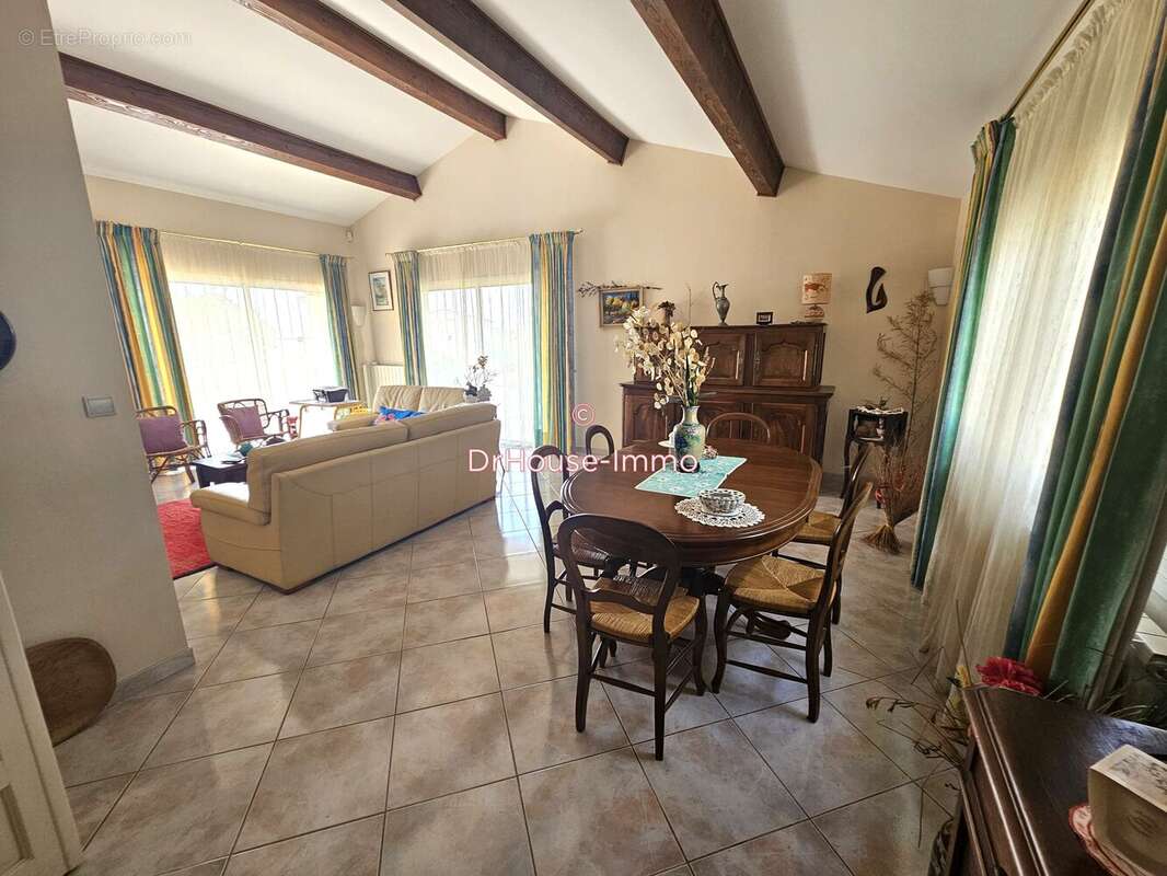 Maison 130 m² à Saint-Loup-Cammas  - photo 3