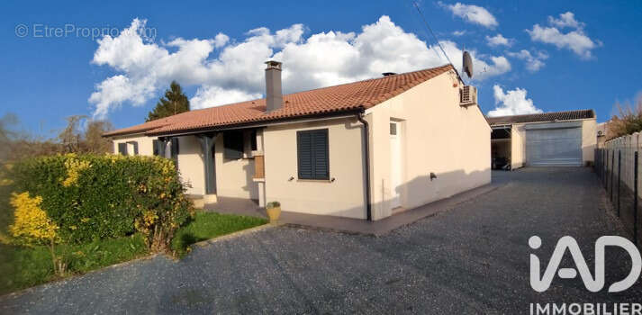 Photo 1 - Maison à PINEUILH