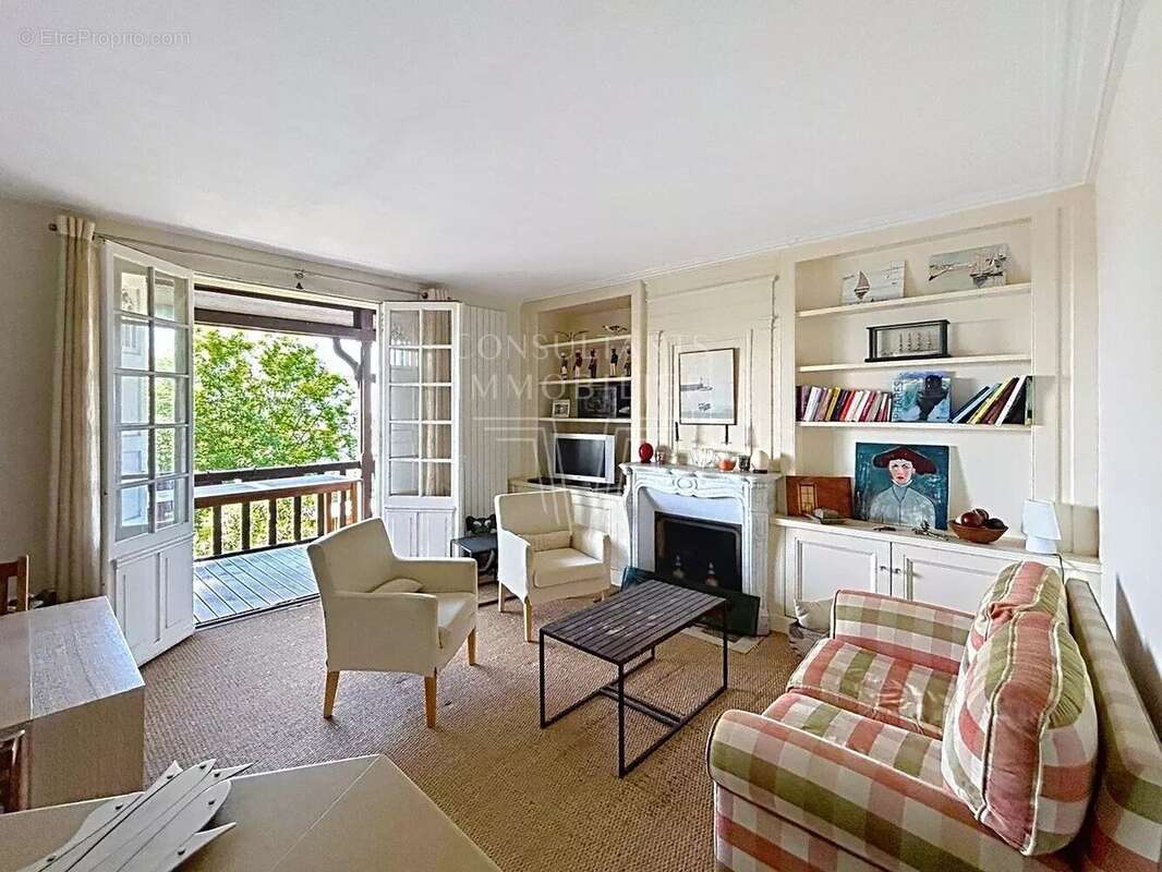 Appartement à TROUVILLE-SUR-MER