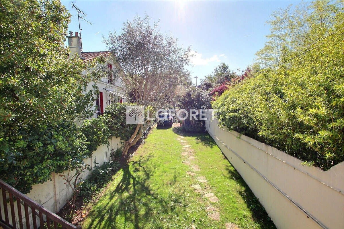 Maison à NANTERRE