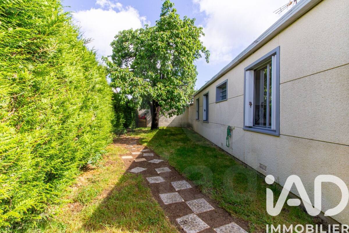 Photo 1 - Maison à NEUILLY-SOUS-CLERMONT
