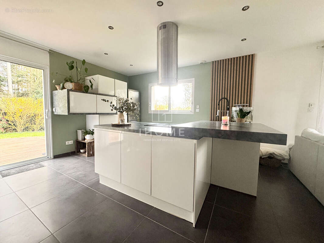 Maison à SAINT-SATURNIN