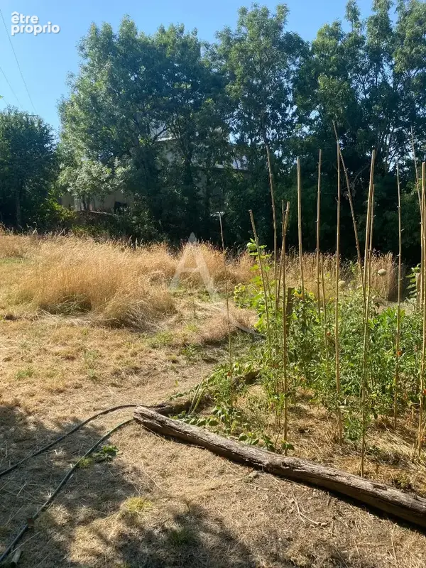 Garage et son terrain attenant à bâtir - GRENANT-LES-SOMBERNON - photo 9