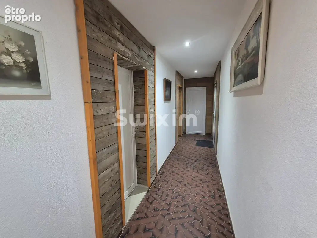 Local commercial - photo 10