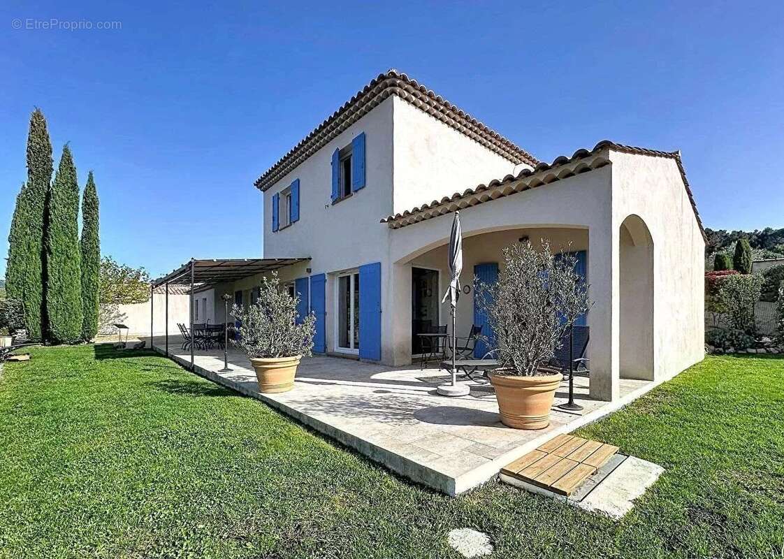 Maison à POURRIERES