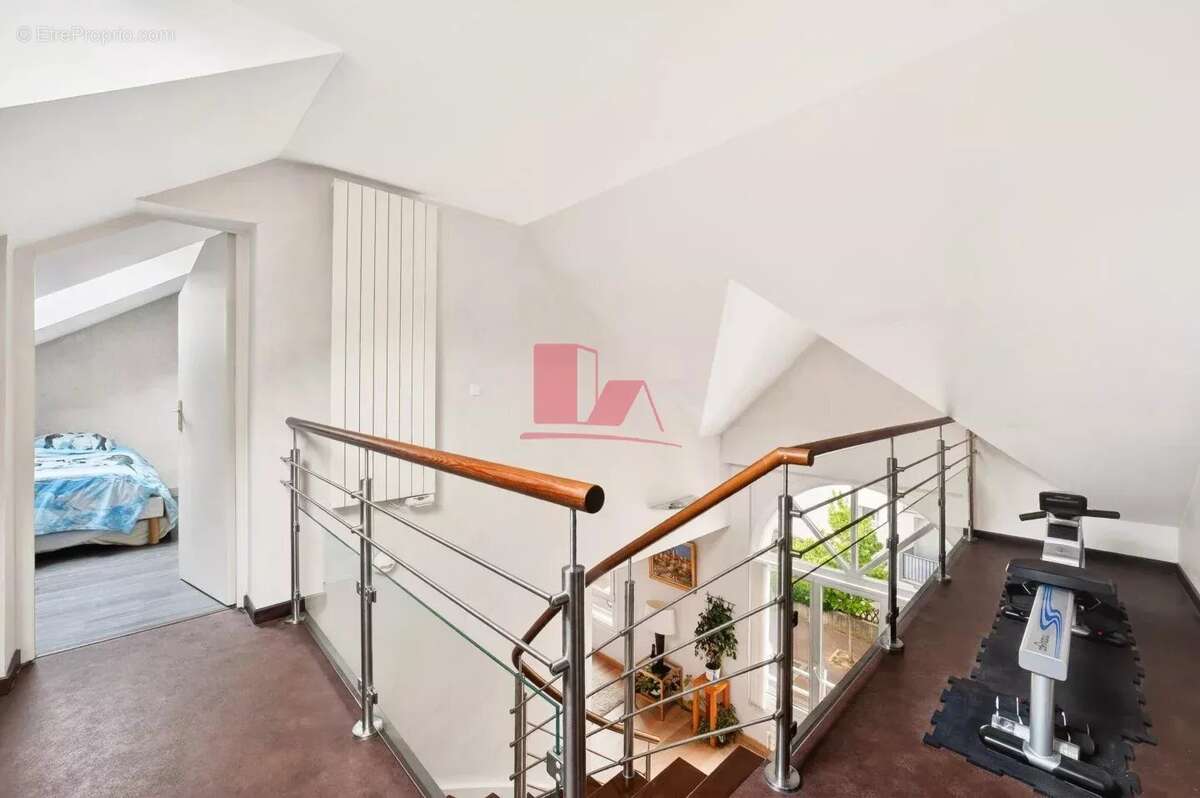 Appartement à ISSY-LES-MOULINEAUX