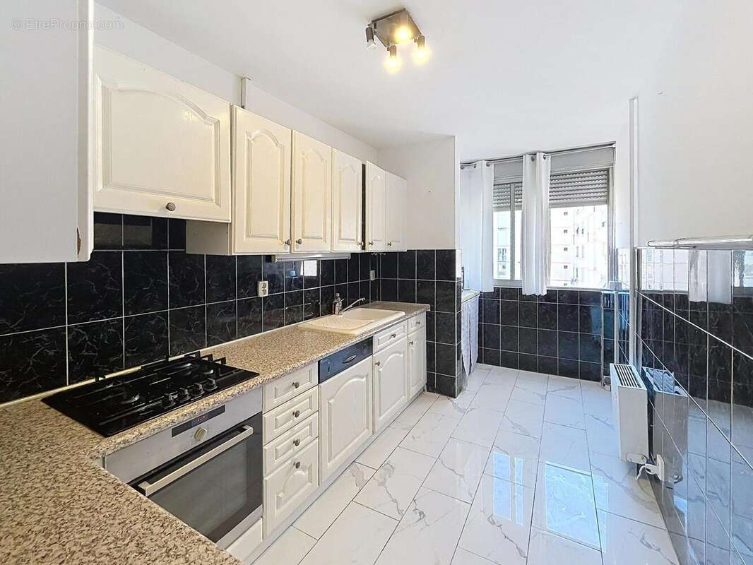 Photo 4 - Appartement à MARSEILLE-10E