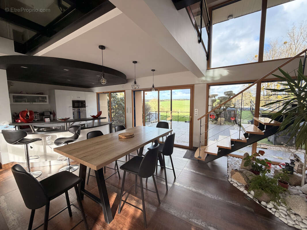 Maison à MONTERBLANC