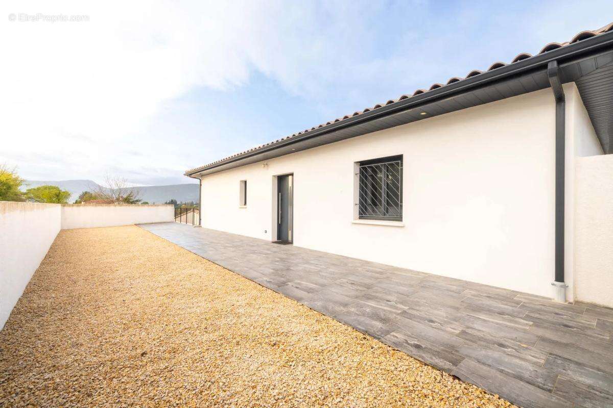 Maison à MOULES-ET-BAUCELS