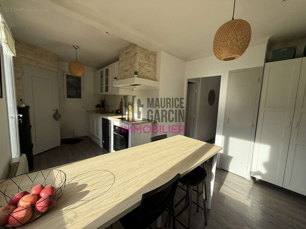 Maison à MORIERES-LES-AVIGNON