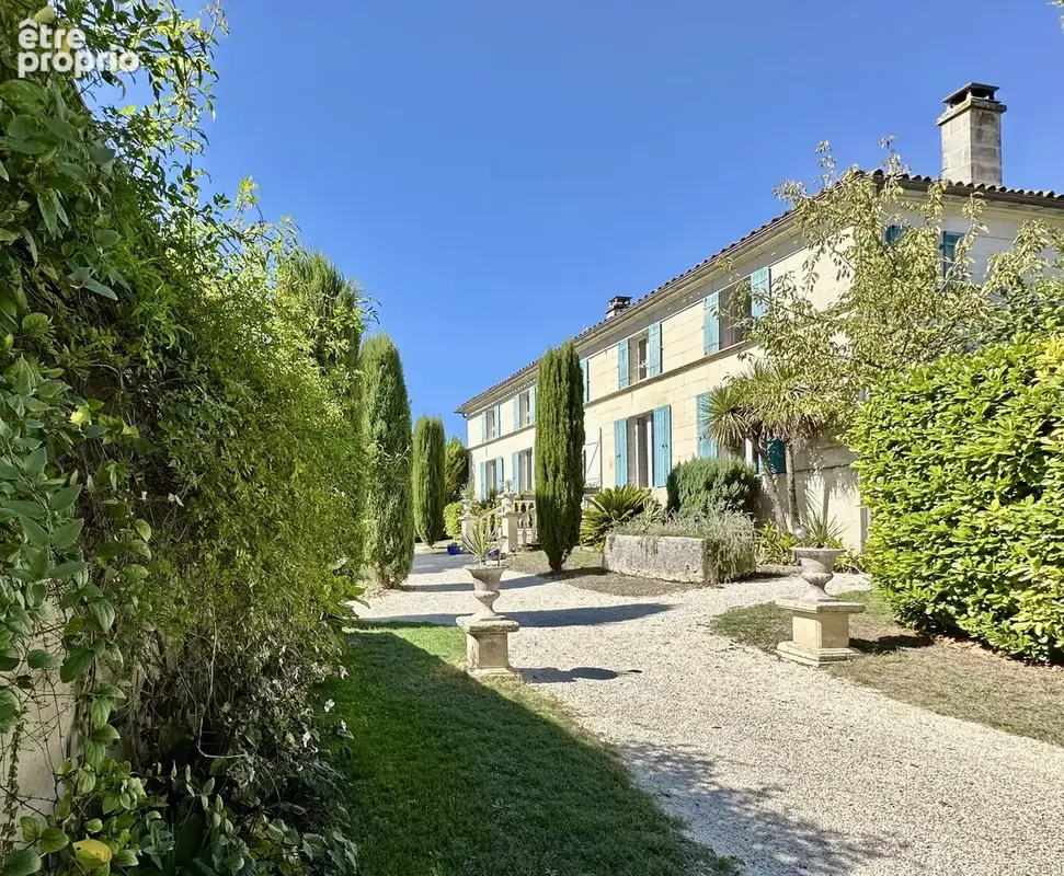 Propriété du 19e - deux logements indépendants - piscine et terrain de 1,1 ha – estuaire de la gironde. - photo 3