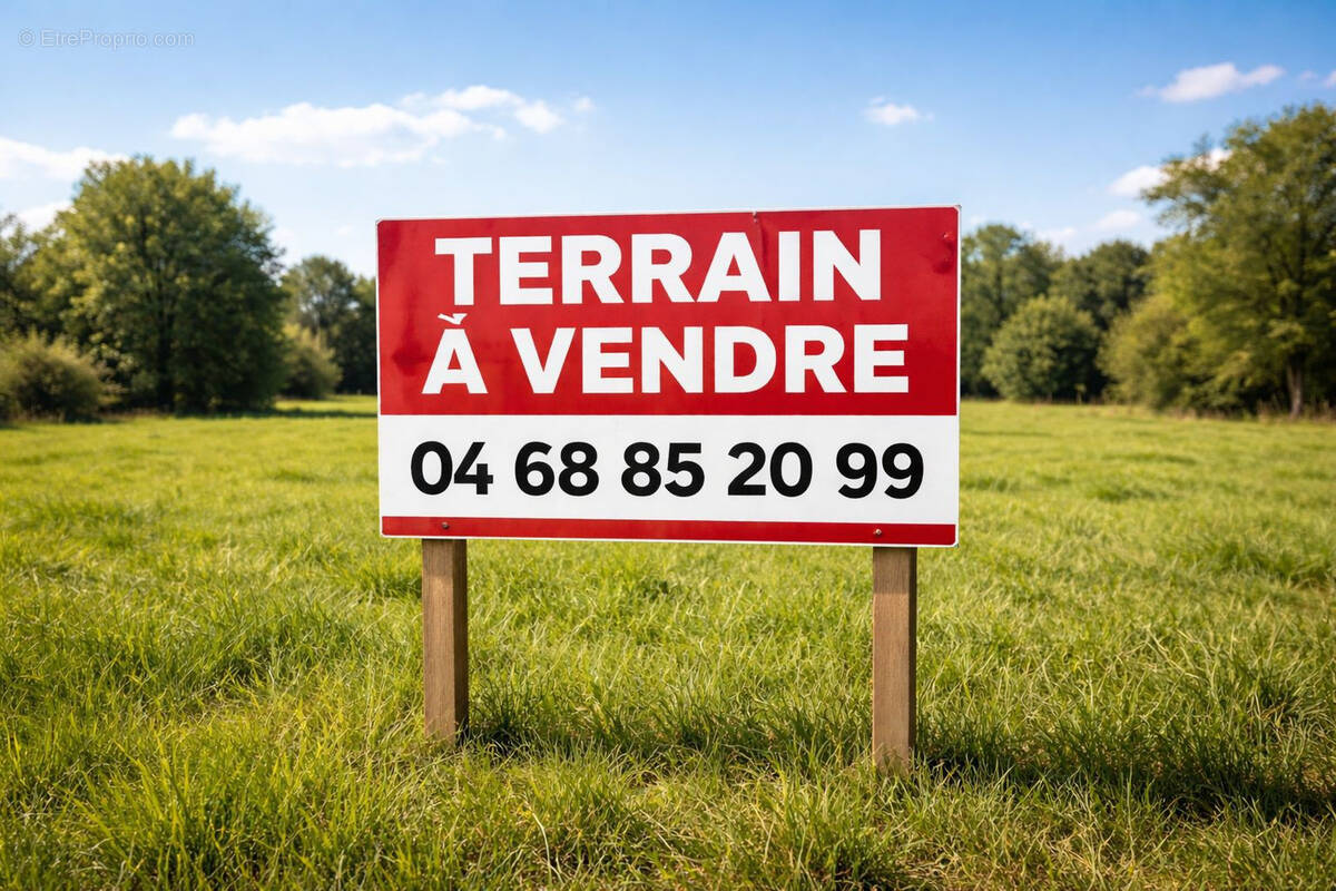 Terrain à LES CLUSES