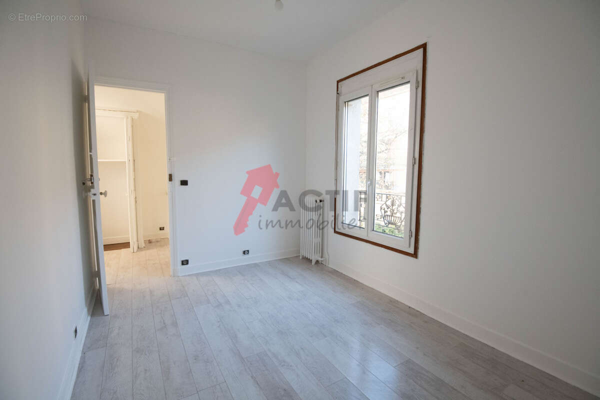 Maison à CORBEIL-ESSONNES