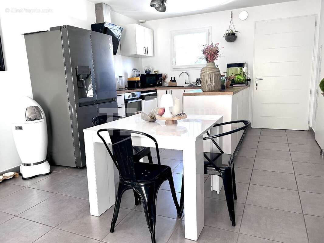 Maison à POUSSAN