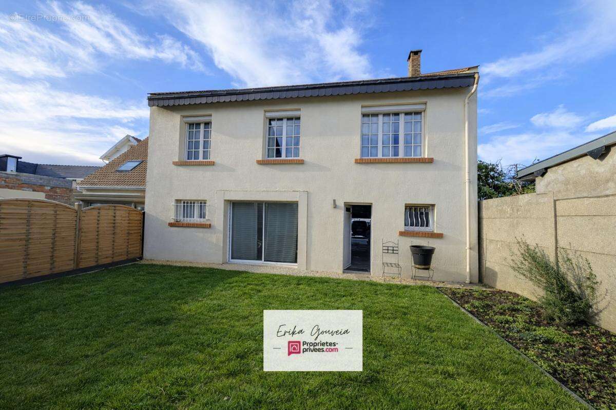 EXCLUSIVITÉ  Maison familiale 145 m², 55 m² de pièce de vie plein sud, prestations haut de gamme  - Sanvic Renaissance - photo 13