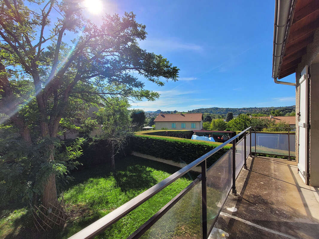 Maison à BRIVES-CHARENSAC