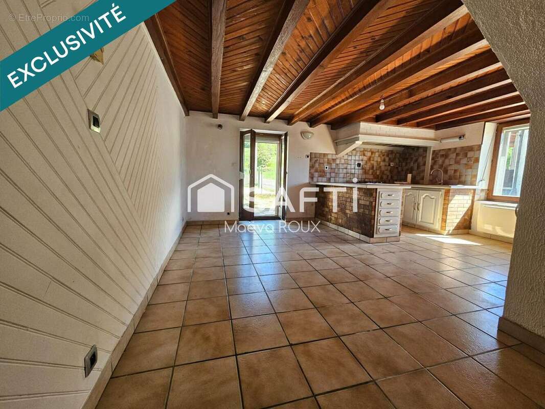 Photo 2 - Maison à FOUGEROLLES