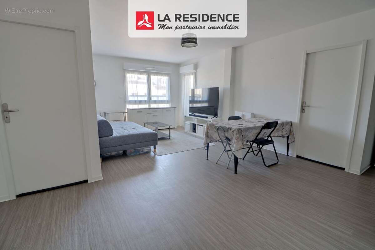 Appartement 63 m² à Deville-Les-Rouen  - photo 2