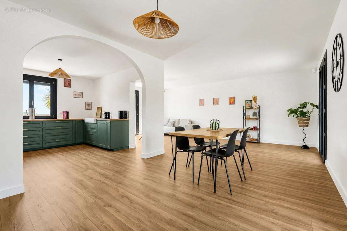 Maison 160 m² à Plaisance-Du-Touch  - photo 4